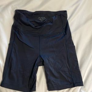 Athleta Ultimate Stash Pocket 7” short